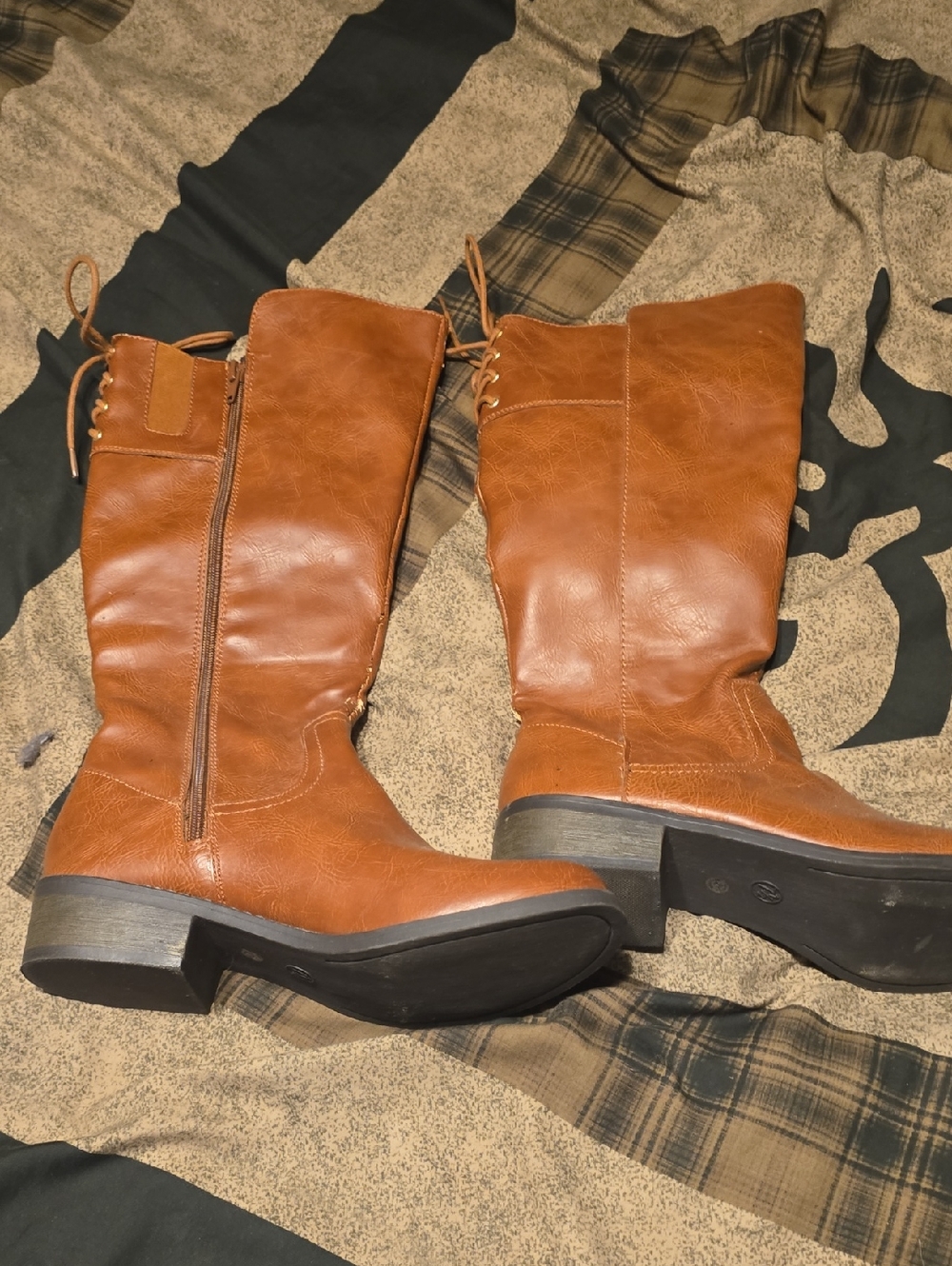 Women's Tall Lace-Back Side-Zip Boots in Cognac Never Worn 71/2